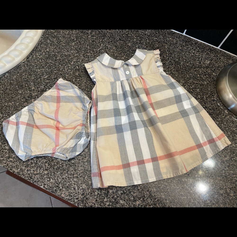 BABY BURBERRY DRESS!🌸